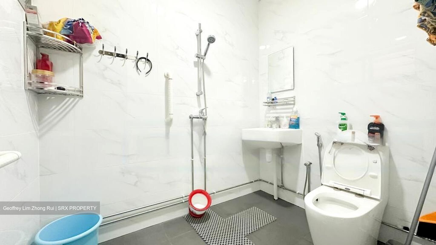 Blk 2 Toh Yi Gardens (Bukit Timah), HDB Executive #460003001